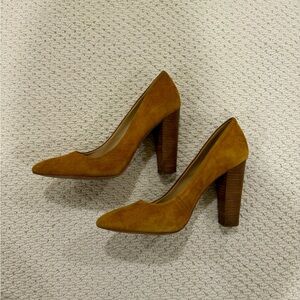 BCBGeneration tan suede pumps